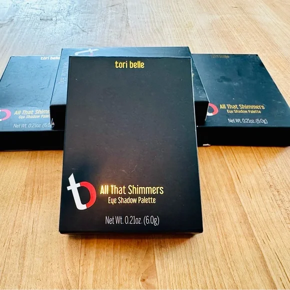 👁️ Tori Belle All That Shimmers Eye Shadow Palette 👁️ - Picture 4 of 5